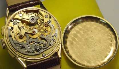 Photo : Propose à vendre Montre chronographe Homme - UNIVERSAL GENEVE - UNIVERSAL GENEVE