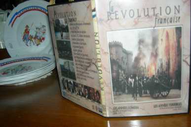 Photo : Propose à vendre DVD Drame - Politique - LA REVOLUTION FRANCAISE(1989) 2PARTIES - ROBERT ENRICO ET RICHARD HEFFRON