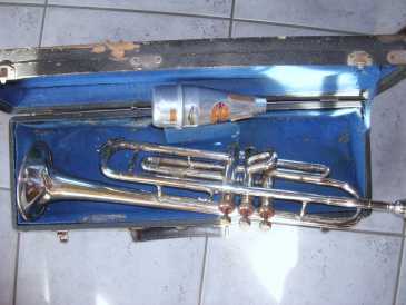 Photo : Propose à vendre Trompette OLD SILVER TRUMPET WITH CASE - AMBASSADOR - AMBASSADOR