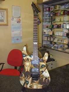 Photo : Propose à vendre Guitare VIG(ESP) - SCREECH
