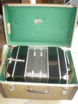 Photo : Propose à vendre Instrument de musique BANDONEON DOBLE A - BANDONEON DOBLE A 1950