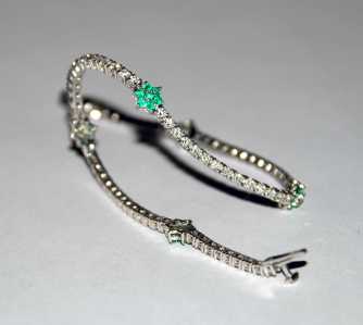 Photo : Propose à vendre Bracelet Avec diamant - Femme - BRACCIALETTO TENNIS CON DIAMANTI E SMERALDI