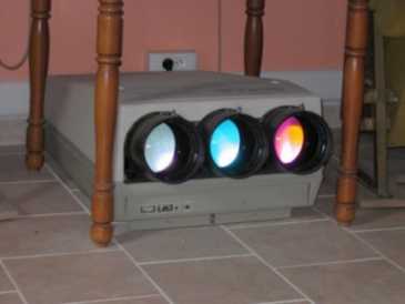 Photo : Propose à vendre 2 Projecteurs BARCO - BARCO