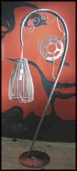 Photo : Propose à vendre Lampe à pied LAMPE EN CAGE