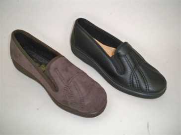 Photo : Propose à vendre Chaussures Femme - COMFORT-RELAX - 30 MODELLI