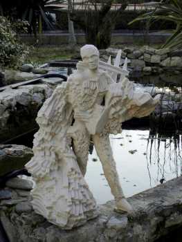 Photo : Propose à vendre Statue Marbre - SCULPTURE DARIUS ( LE TOREADOR ) - Contemporain