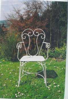 Photo : Propose à vendre Chaise de jardin ARTISANALE