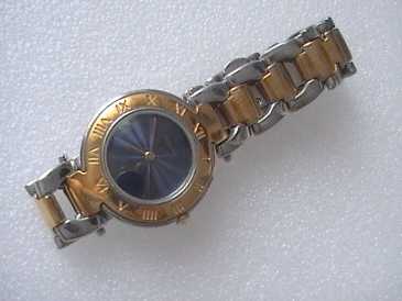 Photo : Propose à vendre Montre bracelet à quartz Femme - ZENITH - CAPRICE