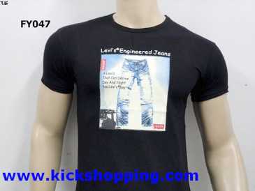 Photo : Propose à vendre Vêtements Homme - WWW.KICKSHOPPING.COM - WWW.KICKSHOPPING.COM