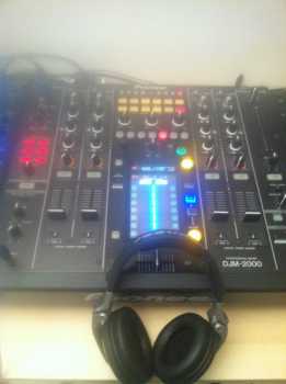 Photo : Propose à vendre Instrument de musique PIONEER - CDJ-2000 DJ PLAYERS + DJM 2000