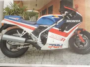 Photo : Propose à vendre Moto 1000 cc - HONDA - VF II
