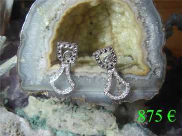 Photo : Propose à vendre Boucles d'oreille Avec diamant - Femme