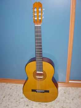 Photo : Propose à vendre Guitare ADMIRA MOD LA PALOMA - ADMIRA(MOD.LA PALOMA)