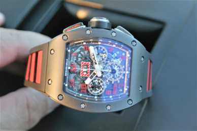 Photo : Propose à vendre Montre chronographe Homme - RICHARD MILLE - RM011 FELIPE MASSA TITANIUM