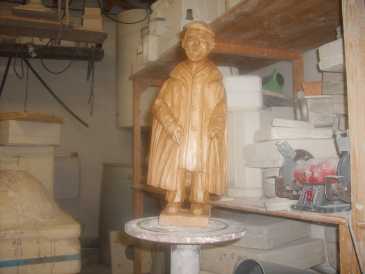 Photo : Propose à vendre Statue ABBE PIERRE - XXè siècle