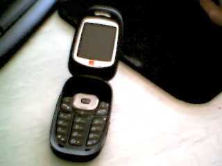 Photo : Propose à vendre Téléphone portable SAMSUNG - SAMSUNG E360E