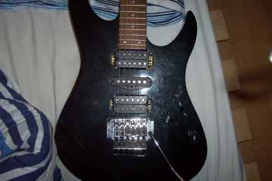 Photo : Propose à vendre Guitare YAMAHA - RGX 421D