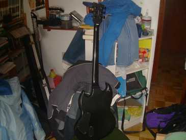 Photo : Propose à vendre Guitare LTD - VIPER VB400