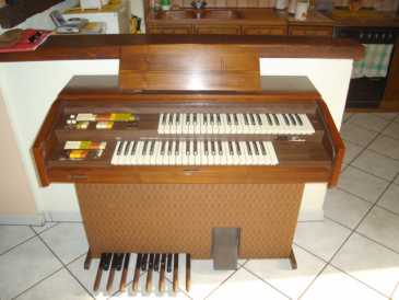 Photo : Propose à vendre Piano et synthétiseur VISCOUNT - ORGUE VISCOUNT