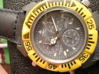 Photo : Propose à vendre Montre chronographe Homme - SECTOR - UNDERLAB