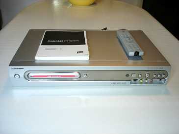 Photo : Propose à vendre Lecteur DVD / magnétoscope SCHNEIDER - SRV 665