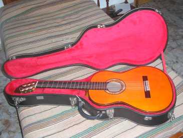 Photo : Propose à vendre Guitare RICARDO SANCHIS EXTRA PALO SANTO INDIA - EXTRA PALO SANTO DE INDIA