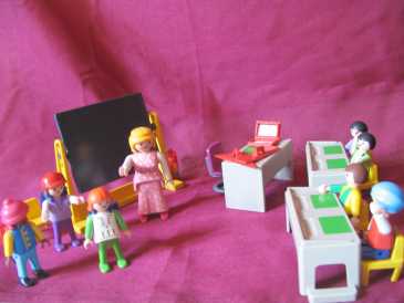 Photo : Propose à vendre Legos / playmobils / meccanos PLAYMOBIL - SALLE DE CLASSE