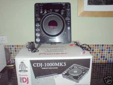 Photo : Propose à vendre Instruments de musique PIONEER CDJ 1000 MK3 - PIONEER CDJ 1000 MK3
