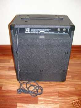Photo : Propose à vendre Amplificateur GORILLA GB-30 50W
