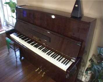 Photo : Propose à vendre Piano droit PETROF