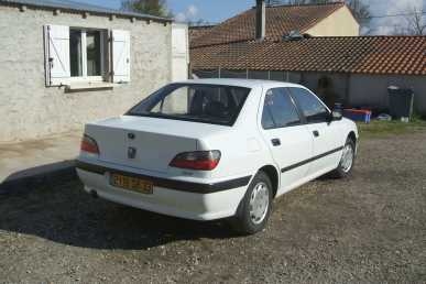 Photo : Propose à vendre Berline PEUGEOT - 406