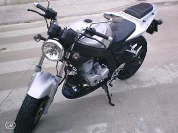 Photo : Propose à vendre Moto 125 cc - DAELIM - ROADWIN