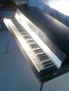 Photo : Propose à vendre Piano et synthétiseur FENDER - PIANO FENDER RHODES MARK 1 73 NOTES