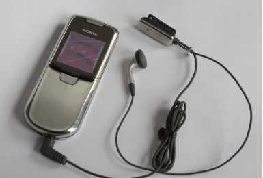 Photo : Propose à vendre Téléphones portables NOKIA - 8800